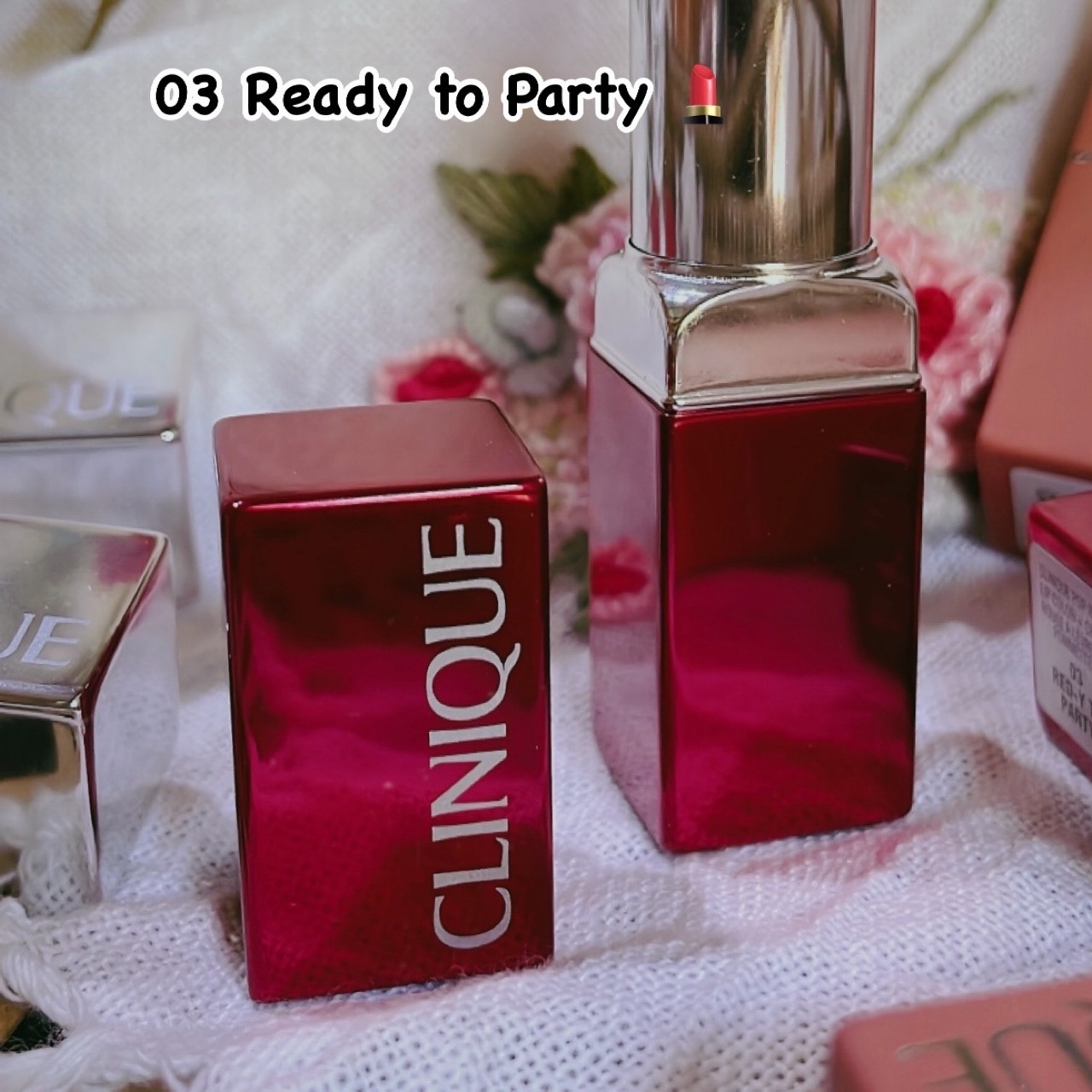 Clinique 03 𝐫𝐞𝐝-𝐲 𝐭𝐨 𝐩𝐚𝐫𝐭𝐲 𝐥𝐢𝐩𝐬𝐭𝐢𝐜𝐤