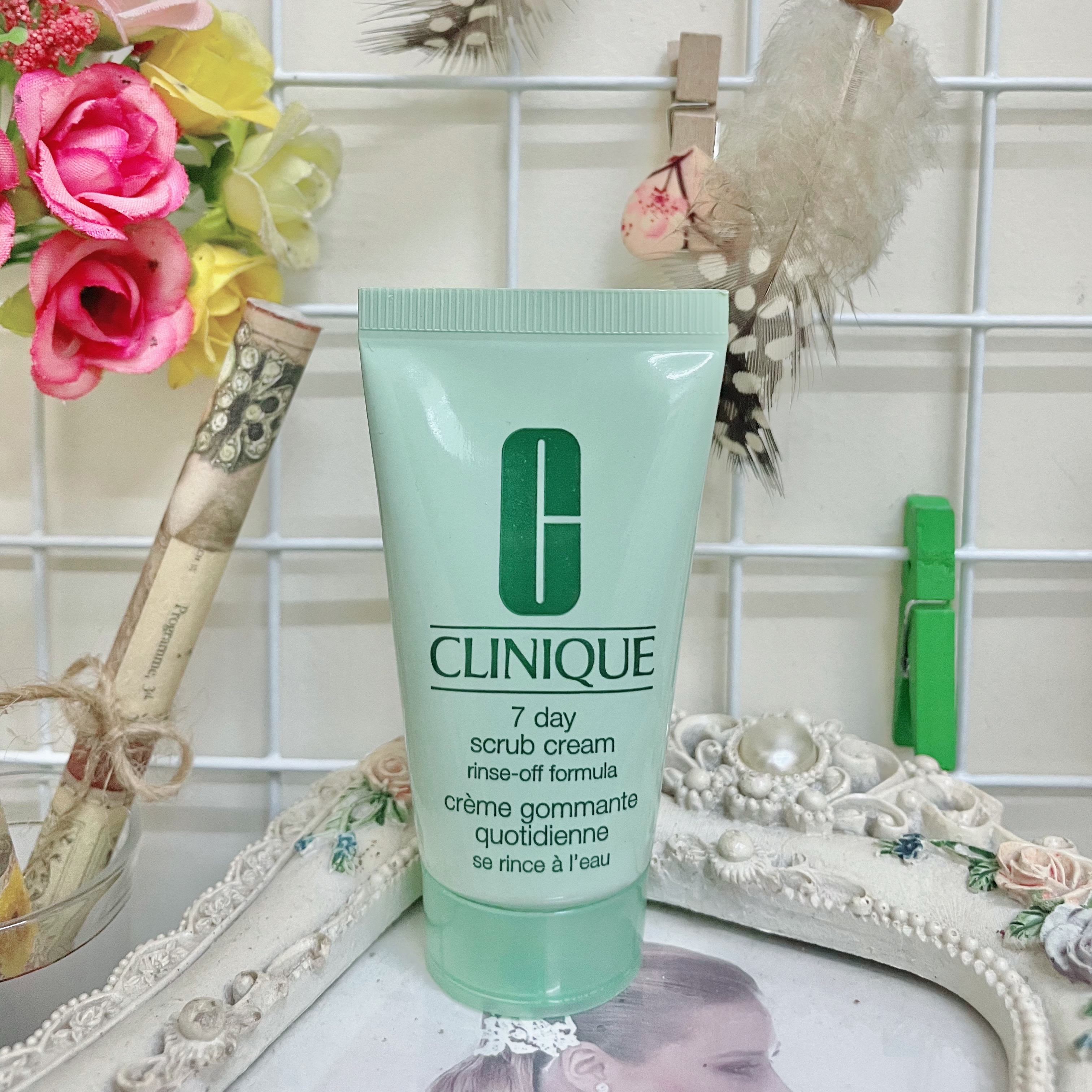 Clinique 7 days Scrub