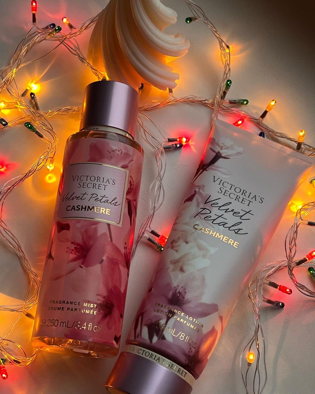 VS Velvet Petals Cashmere Body Mist