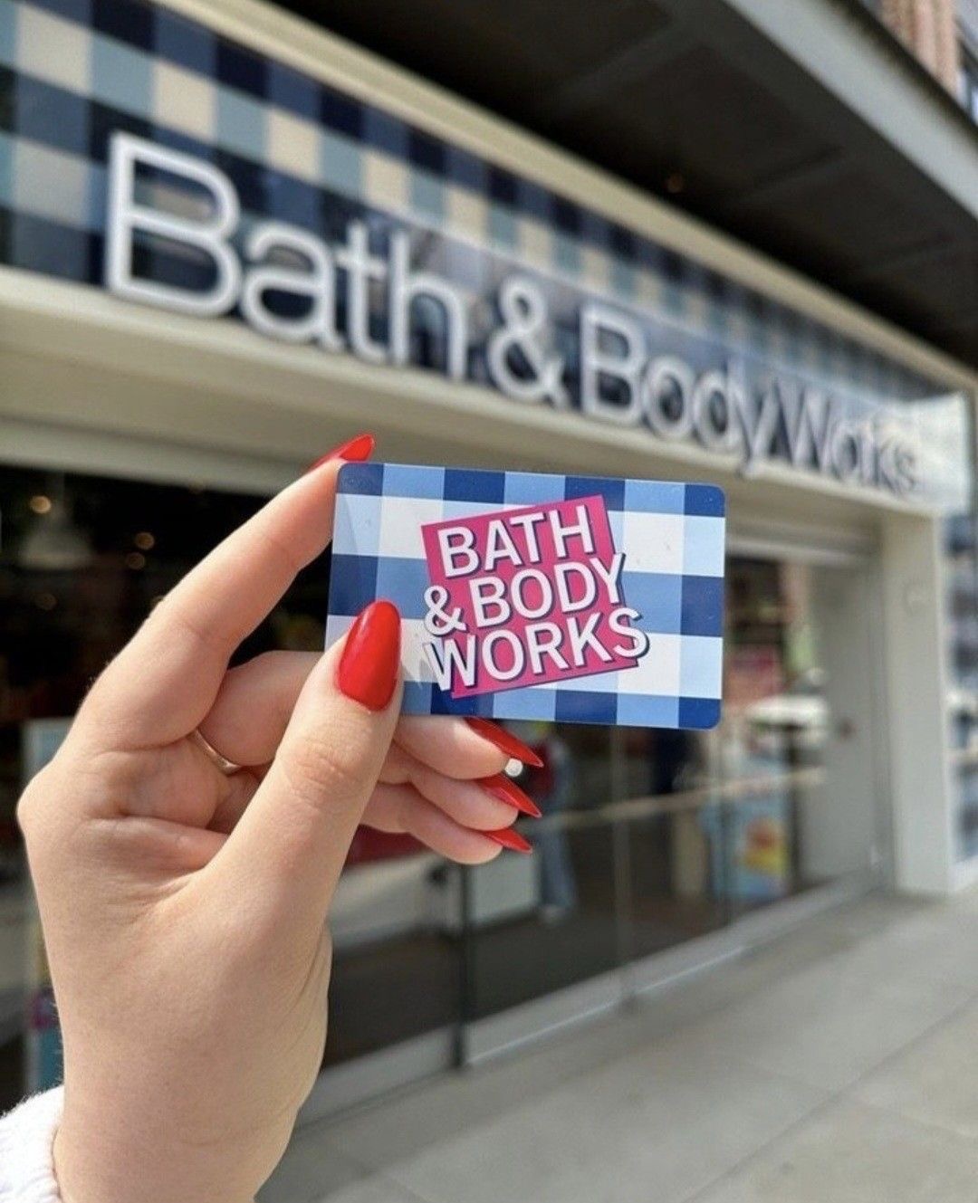 B&B You’re The One Body Mist 